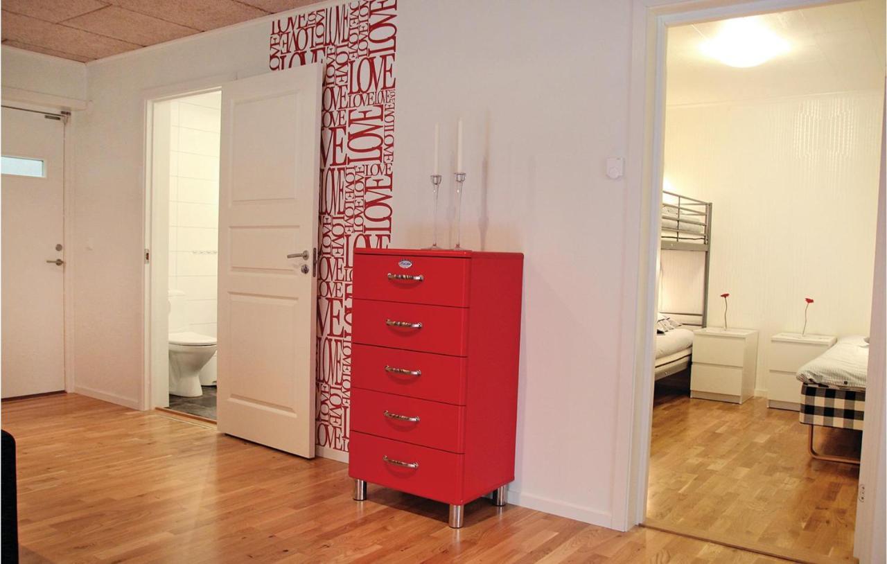 2 Bedroom Cozy Apartment In Habo Mullsjo Luaran gambar