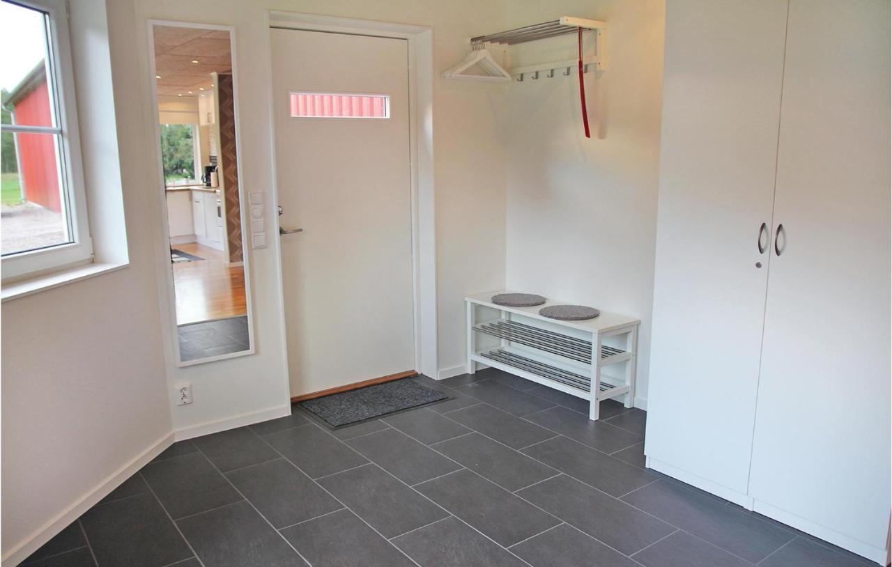 2 Bedroom Cozy Apartment In Habo Mullsjo Luaran gambar